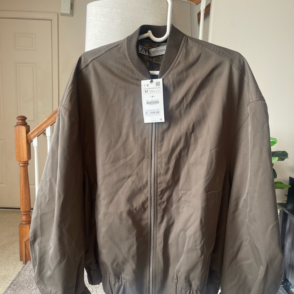 Zara Green Lightweight Jacket with Stand-Up Collar